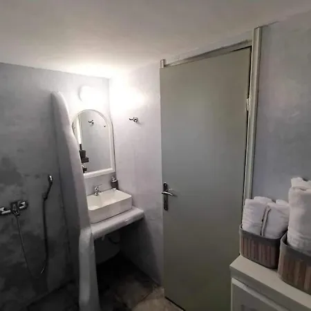 Apartment Vasilis House Myrties